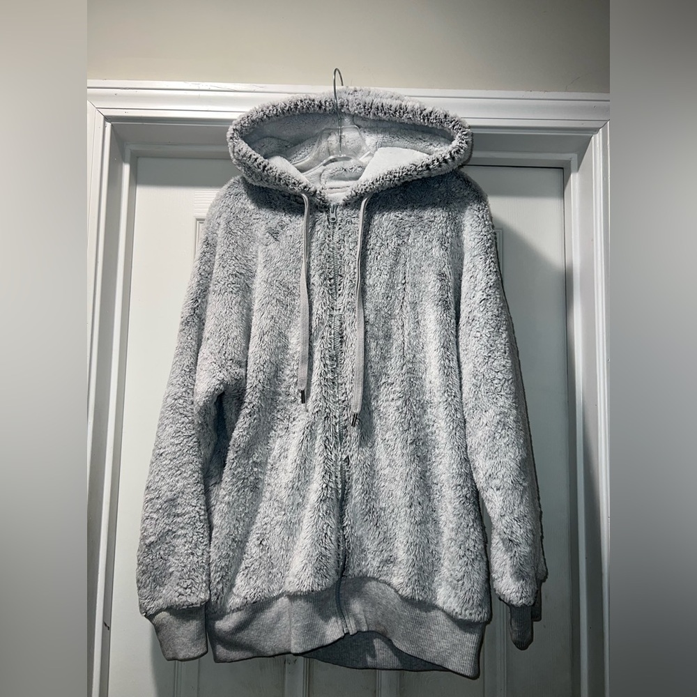 Aerie Women's Sherpa Sz Small “Oversized” Full Zip Hooded Jacket Gray Faux Fur - Picture 2 of 12